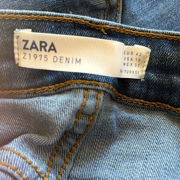 Zara Classic Blue Denim straight leg jeans - Picture 5 of 5